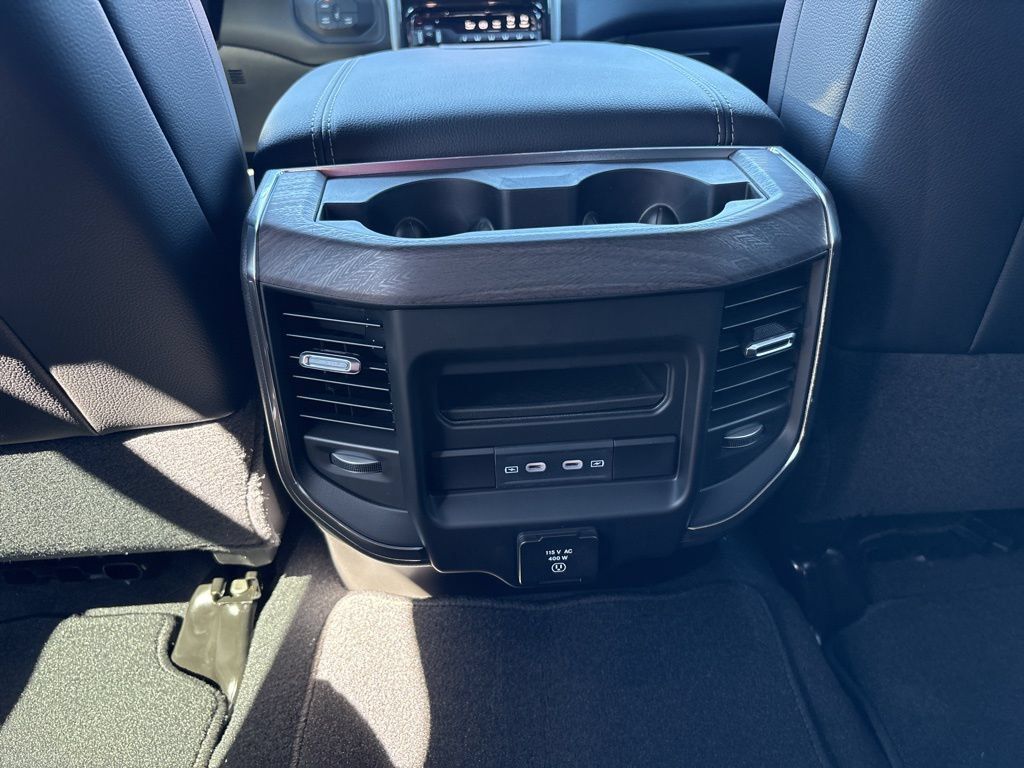 New 2026 RAM 2500 Laramie w/ Sport Appearance Package AWD/4WD image 41