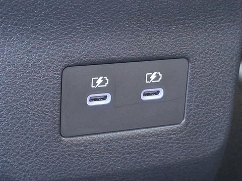 Used 2026 Nissan Kicks SR w/ Cold Weather Package AWD/4WD image 11