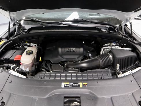 Used 2022 Jeep Grand Cherokee Summit AWD/4WD image 18