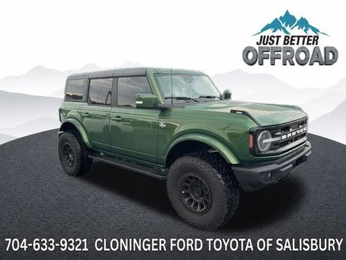 Used 2024 Ford Bronco Outer Banks AWD/4WD image 1