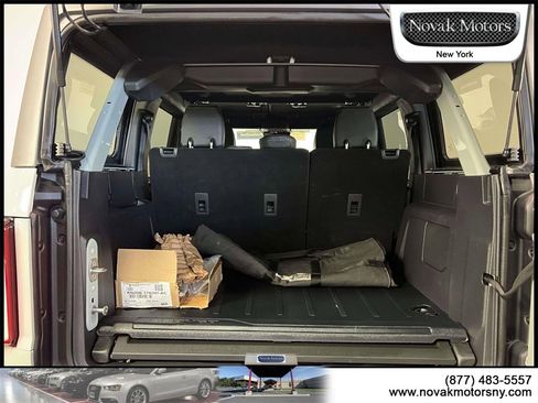 Used 2024 Ford Bronco Everglades image 12