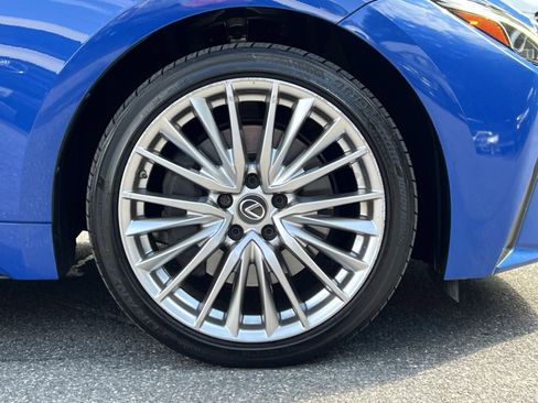 Used 2022 Lexus IS 300 AWD w/ Premium Package image 17