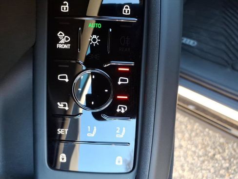 Used 2025 Audi Q5 Premium Plus AWD/4WD image 22