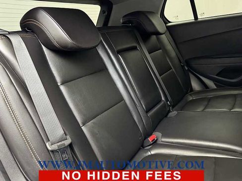 Used 2019 Chevrolet Trax Premier AWD/4WD image 19