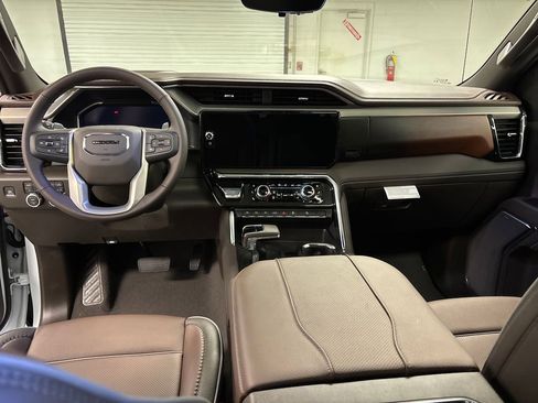 New 2026 GMC Sierra 1500 Denali w/ Denali Reserve Package AWD/4WD image 27