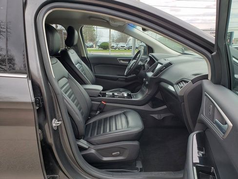 Used 2019 Ford Edge SEL w/ Equipment Group 201A image 17