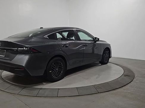 New 2026 Nissan Sentra SV image 5