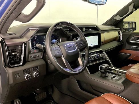 Used 2025 GMC Sierra 1500 Denali Ultimate image 18