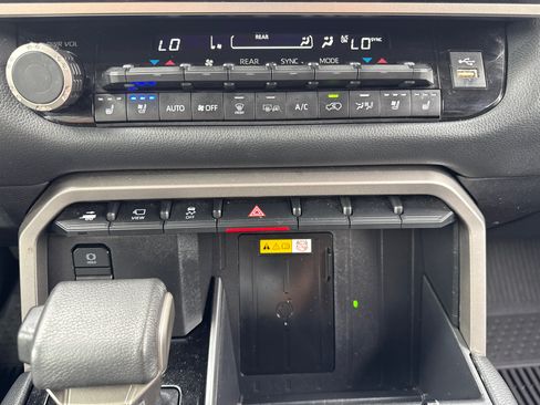 Certified 2024 Toyota Sequoia Limited w/ Tow Technology Package AWD/4WD image 28