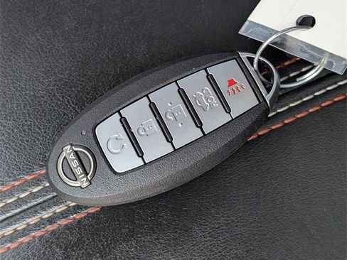 Used 2023 Nissan Altima 2.5 SR w/ SR Premium Package image 32