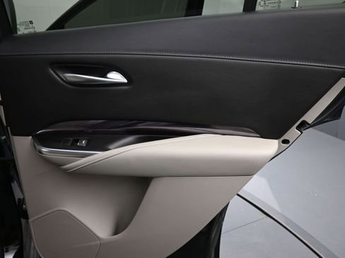 Used 2022 Cadillac XT4 Luxury w/ Cold Weather Package image 21