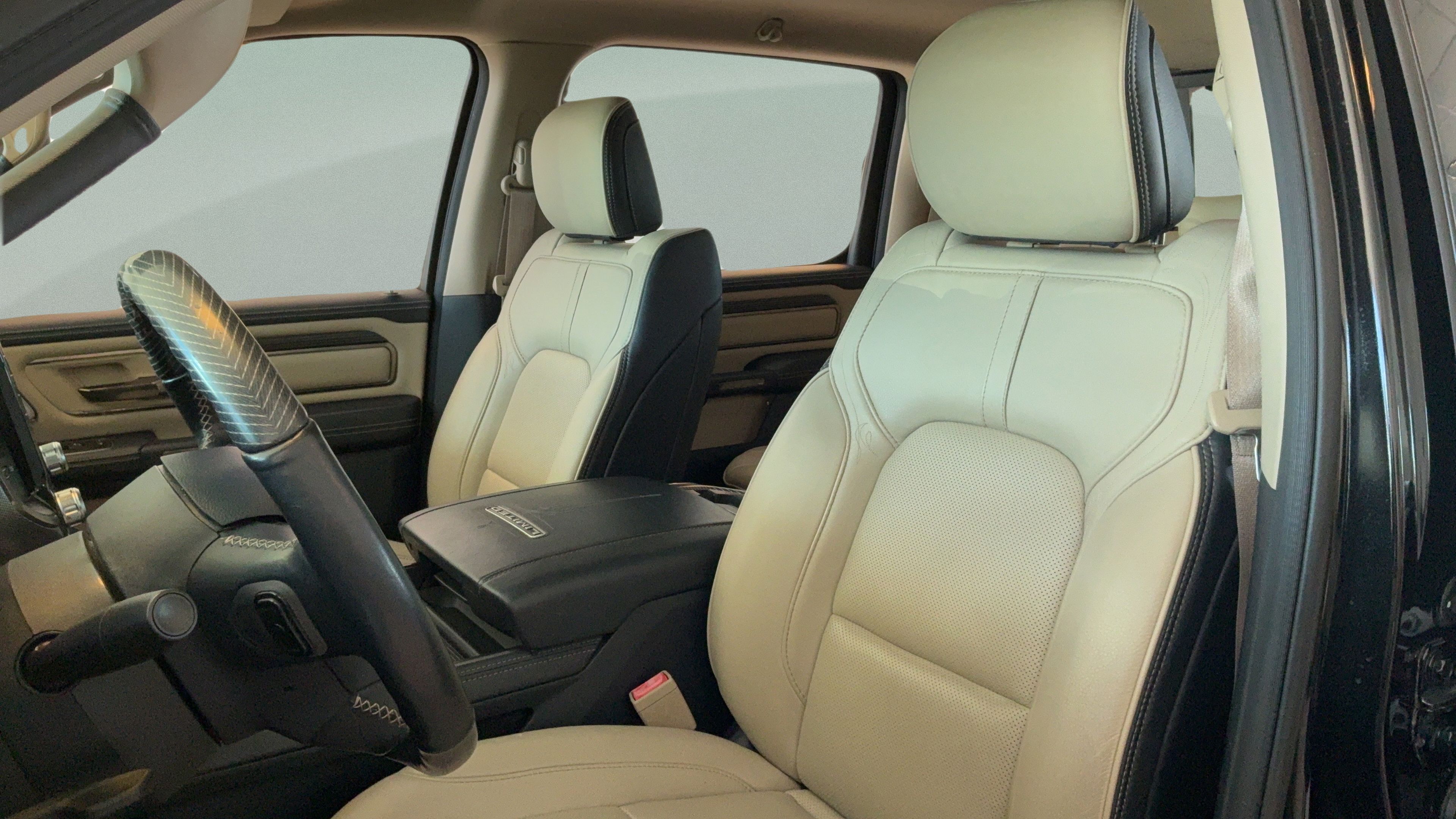 Used 2019 RAM 1500 Limited AWD/4WD image 26