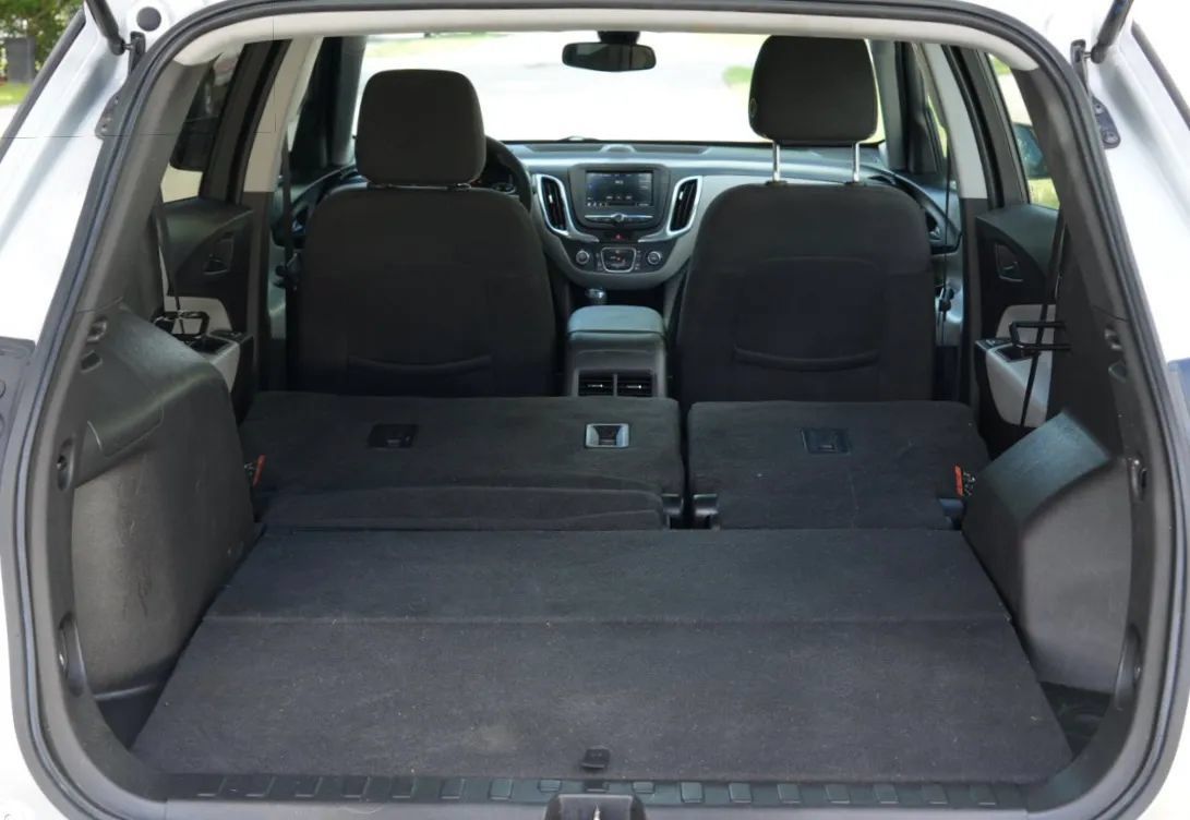 Used 2020 Chevrolet Equinox LS FWD image 13