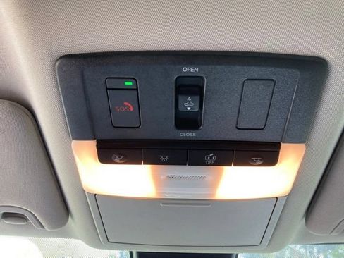 Used 2023 Nissan Altima 2.5 SR AWD/4WD image 19