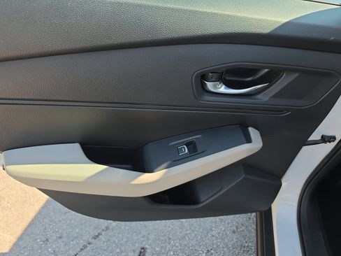 Used 2023 Honda Accord EX image 9