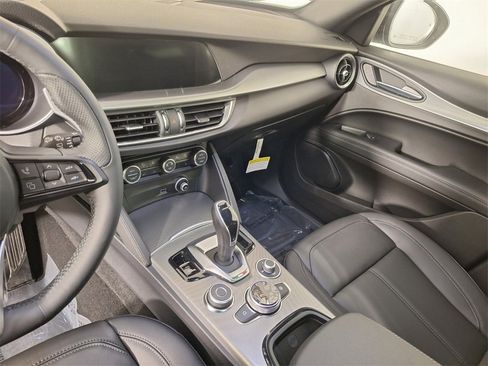 New 2025 Alfa Romeo Stelvio Sprint w/ Convenience Package image 21