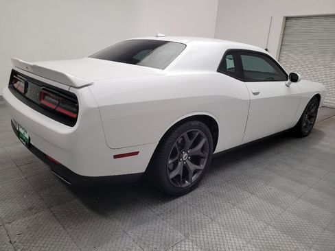 Used 2018 Dodge Challenger SXT Plus RWD image 9