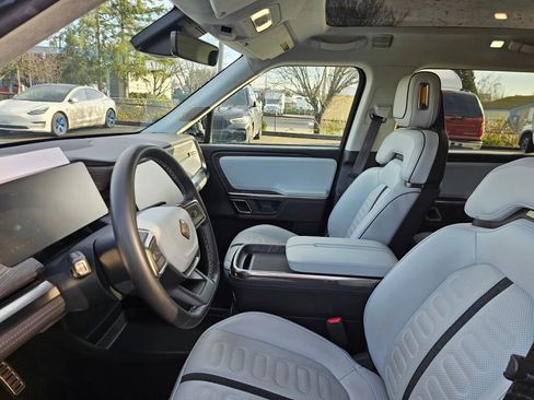 Used 2023 Rivian R1S Launch Edition image 26