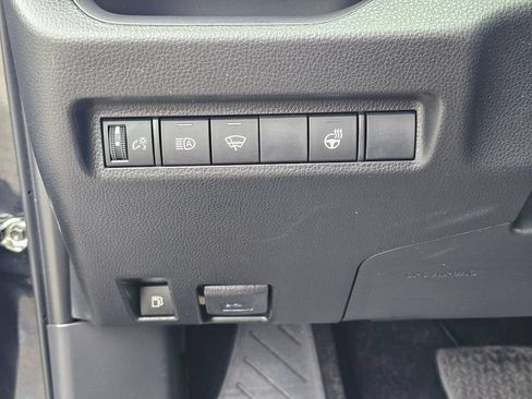 Used 2022 Toyota RAV4 SE w/ SE Grade Weather Package AWD/4WD image 23