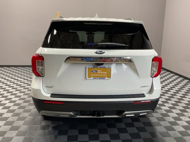 Used 2024 Ford Explorer XLT w/ Equipment Group 202A AWD/4WD image 11