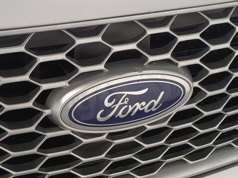 Used 2024 Ford Edge SEL w/ Convenience Package image 12