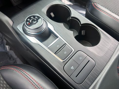 Used 2025 Ford Escape ST-Line image 19