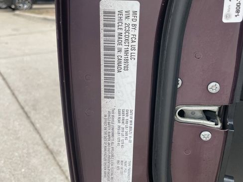 Used 2022 Dodge Charger R/T w/ Blacktop Package image 27