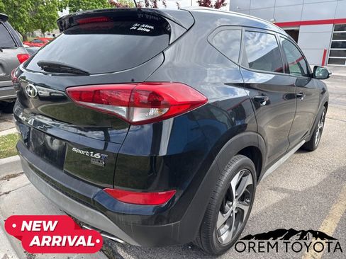 Used 2017 Hyundai Tucson Sport w/ Cargo Package FWD image 2