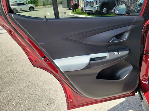 Used 2024 Buick Envista Preferred w/ Convenience II Package image 25