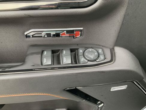 Used 2023 GMC Sierra 1500 AT4 w/ AT4 Premium Package AWD/4WD image 26