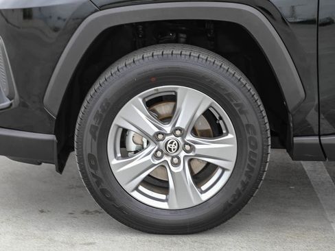 Certified 2025 Toyota RAV4 XLE AWD/4WD image 11
