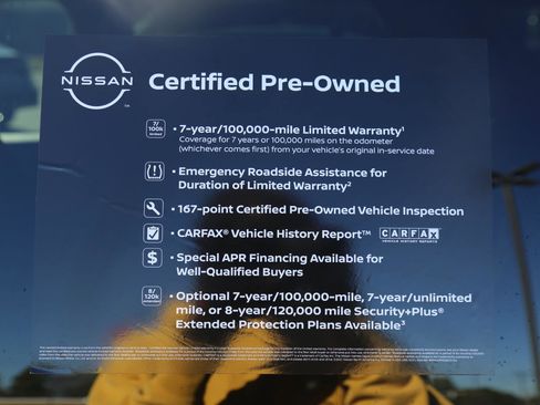 Used 2024 Nissan Pathfinder SV image 8