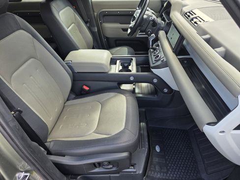 Certified 2022 Land Rover Defender 110 X-Dynamic SE AWD/4WD image 3