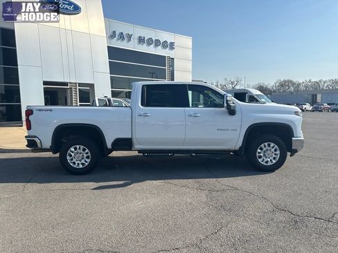 Used 2024 Chevrolet Silverado 2500 LTZ w/ LTZ Convenience Package AWD/4WD image 7