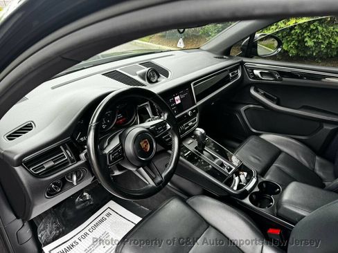 Used 2022 Porsche Macan AWD/4WD image 13