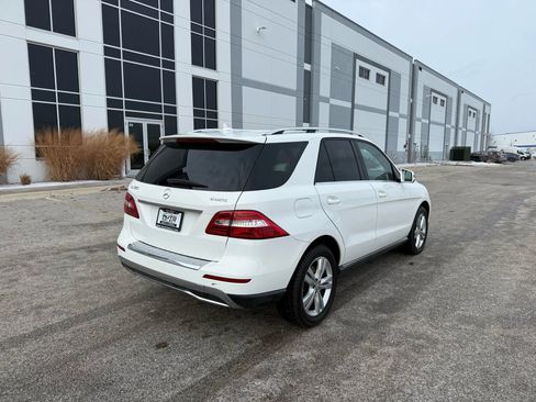 Used 2015 Mercedes-Benz ML 350 ML 350 4MATIC Sport Utility 4D image 5