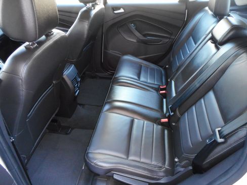 Used 2015 Ford C-MAX Energi SEL FWD image 17