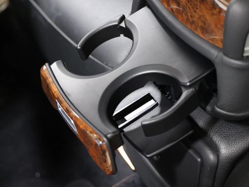 Used 2013 Rolls-Royce Ghost RWD image 68