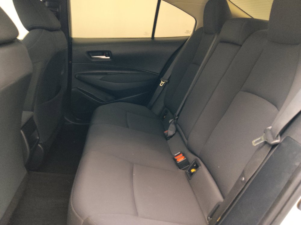 Used 2021 Toyota Corolla LE FWD image 18