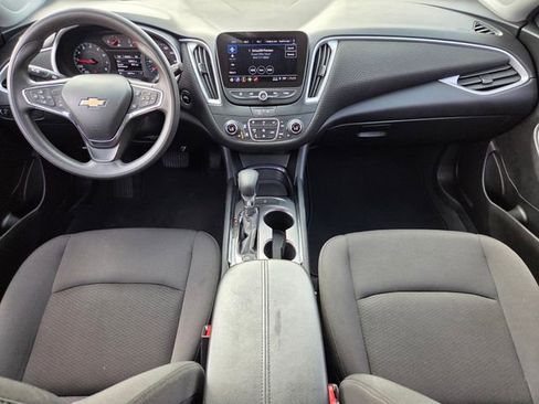 Used 2023 Chevrolet Malibu LT FWD image 14