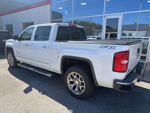 Used 2015 GMC Sierra 1500 SLT w/ SLT Crew Cab Value Package image 2