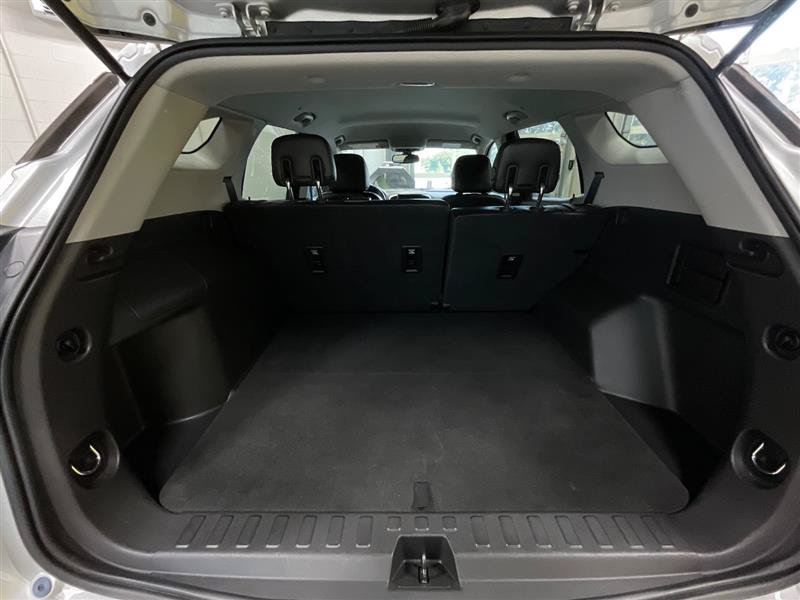 Used 2019 GMC Terrain SLT FWD image 23