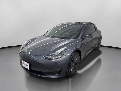 Used 2023 Tesla Model 3 Standard Range RWD image 4