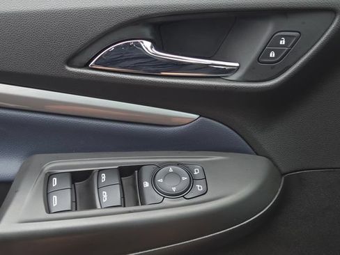 Used 2022 Chevrolet Bolt EUV Premier w/ Sun & Sound Package FWD image 28