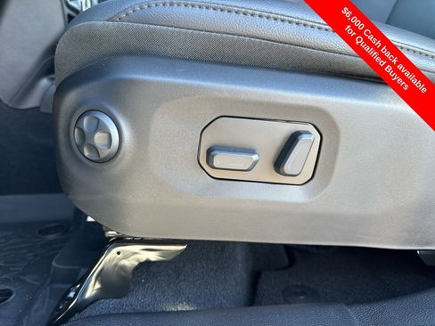 New 2025 Jeep Wrangler Sahara image 18