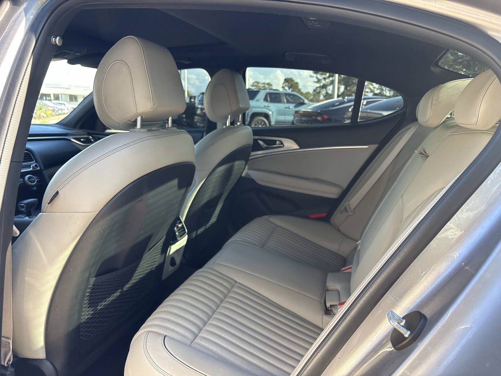 Used 2022 Genesis G70 2.0T w/ Prestige Package RWD image 12