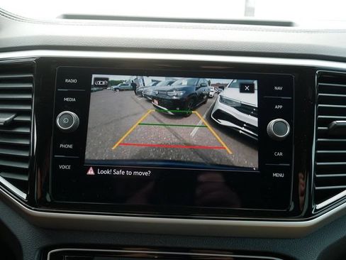 Certified 2023 Volkswagen Atlas Cross Sport SEL AWD/4WD image 33