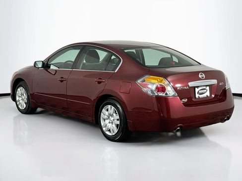 Used 2012 Nissan Altima 2.5 S FWD image 9