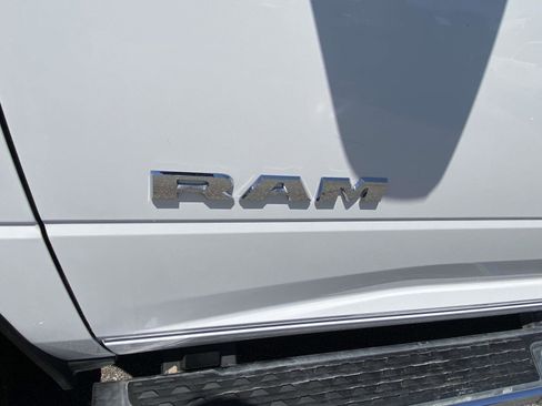 Used 2025 RAM 2500 Big Horn image 7