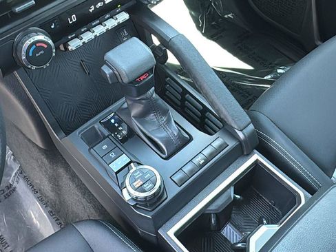 Used 2025 Toyota Tacoma TRD Off-Road image 22